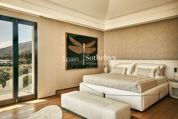 Image No.16-9 Bed Villa for sale