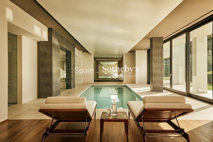 Image No.22-9 Bed Villa for sale