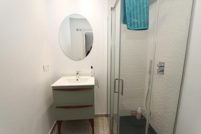 Image No.13-2 Bed Apartment for sale