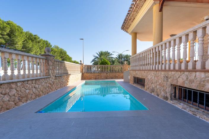 Image No.41-5 Bed Villa for sale