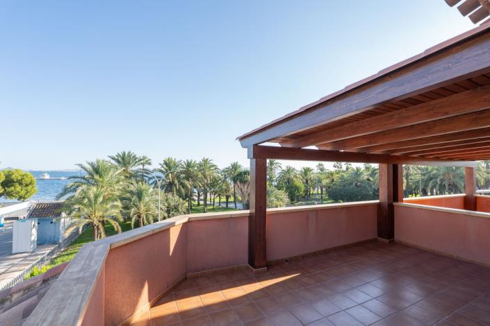 Image No.48-5 Bed Villa for sale