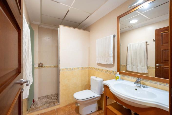 Image No.13-5 Bed Villa for sale