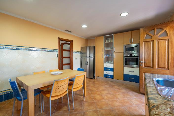 Image No.8-5 Bed Villa for sale