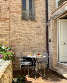 a059ccf7-00df-4b3b-a6c2-6544f76c384a