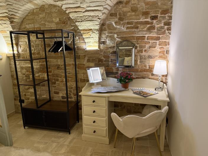 Image No.21-2 Bed Apartment for sale