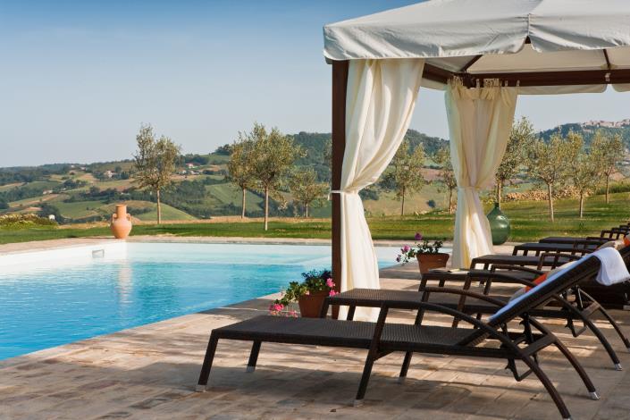 Image No.32-4 Bed Country House for sale