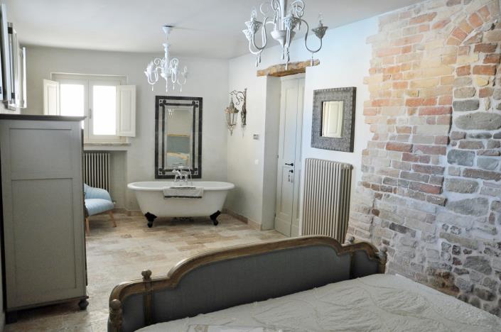 Image No.14-4 Bed Village House for sale