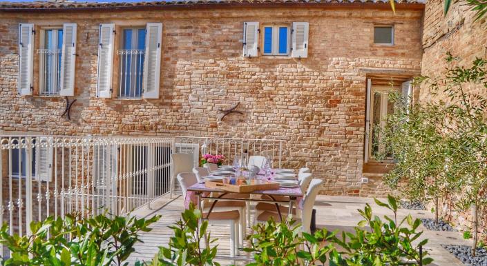 Image No.24-4 Bed Village House for sale