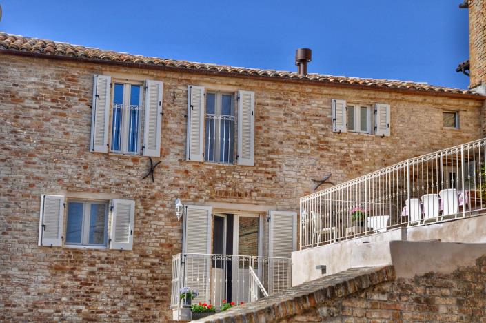 Image No.5-4 Bed Village House for sale