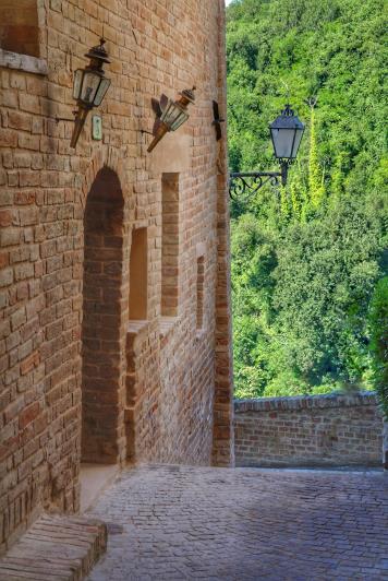 Image No.26-4 Bed Village House for sale