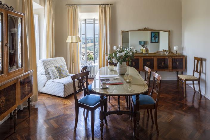 Image No.9-4 Bed Townhouse for sale