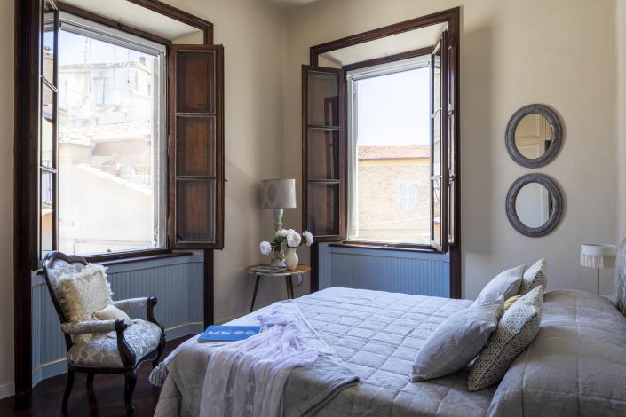 Image No.14-4 Bed Townhouse for sale