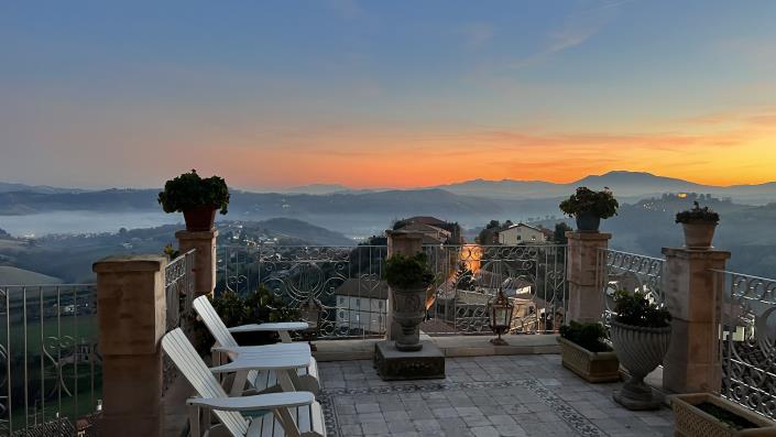 Image No.10-4 Bed Village House for sale