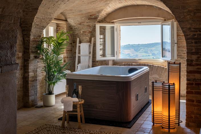 Image No.11-4 Bed Village House for sale