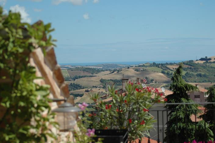 Image No.18-3 Bed Townhouse for sale