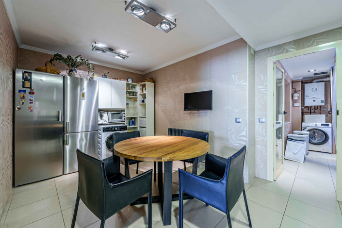 Image No.11-4 Bed Apartment for sale