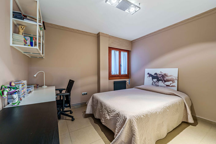 Image No.19-4 Bed Apartment for sale