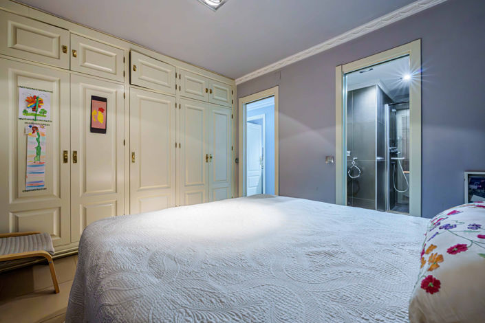 Image No.24-4 Bed Apartment for sale