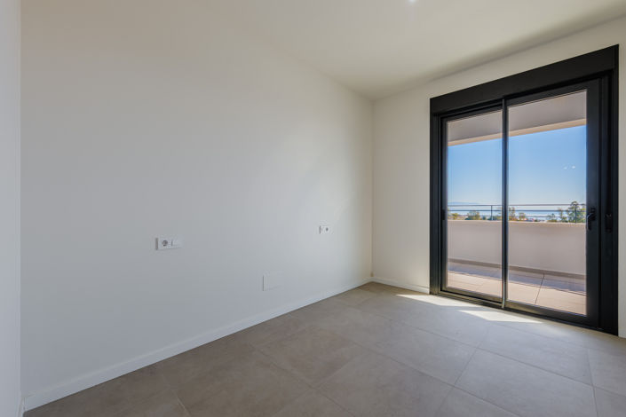 Image No.12-4 Bed Penthouse for sale