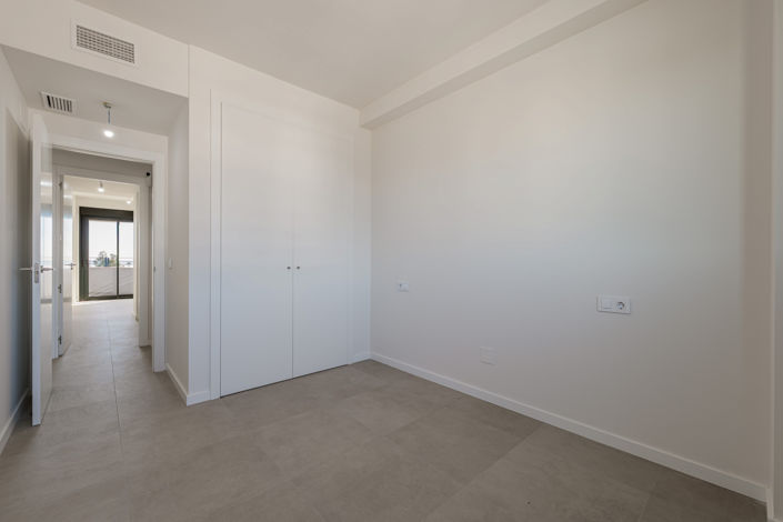 Image No.16-4 Bed Penthouse for sale