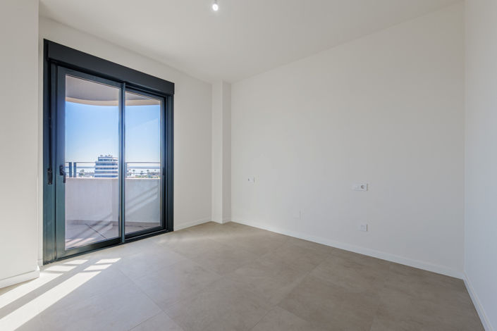 Image No.20-4 Bed Penthouse for sale