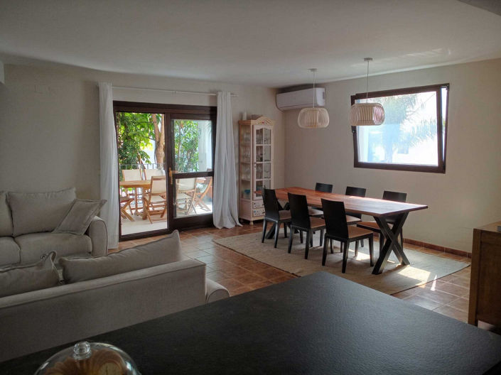 Image No.2-3 Bed Townhouse for sale