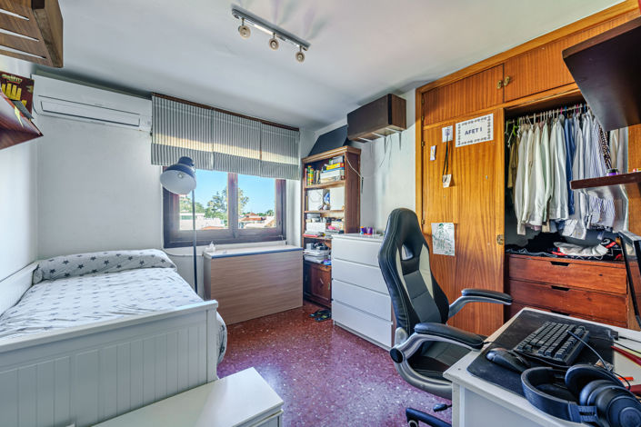 Image No.10-5 Bed Penthouse for sale