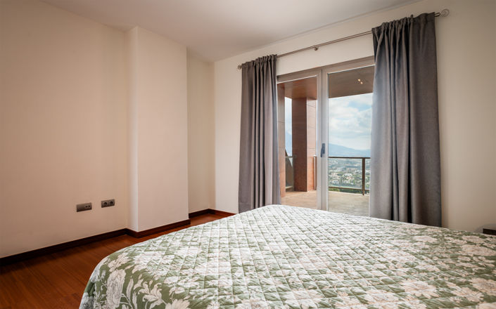 Image No.8-3 Bed Villa for sale