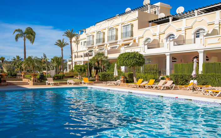 Image No.23-3 Bed Property for sale