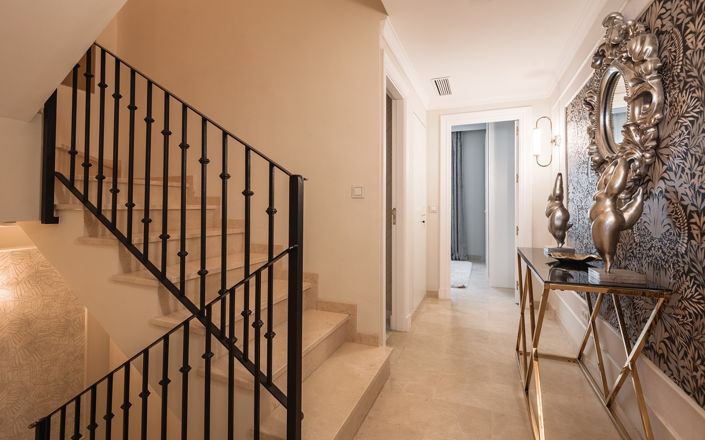 Image No.5-3 Bed Property for sale