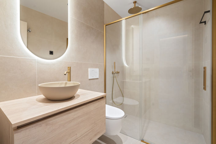 Image No.17-3 Bed Property for sale