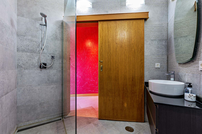 Image No.38-10 Bed Property for sale