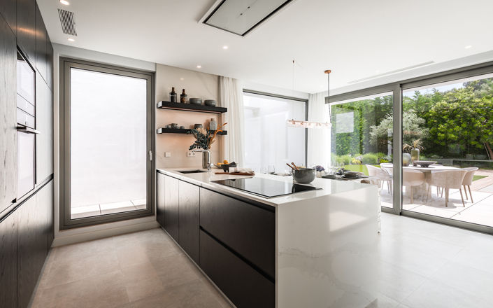 Image No.10-5 Bed Villa for sale