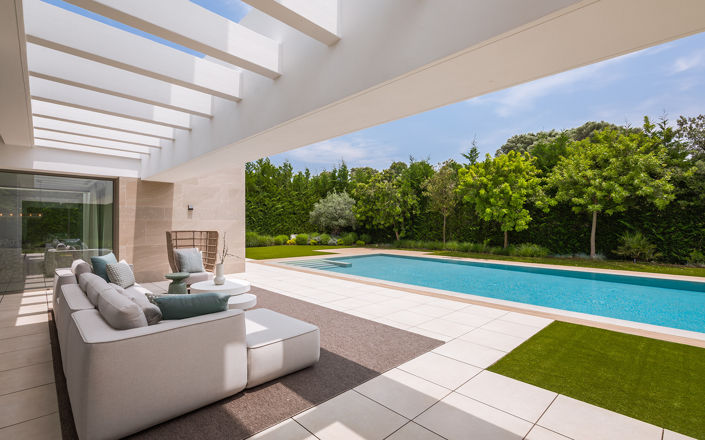 Image No.2-5 Bed Villa for sale