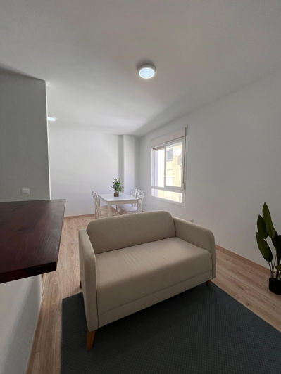 Image No.4-2 Bed Property for sale