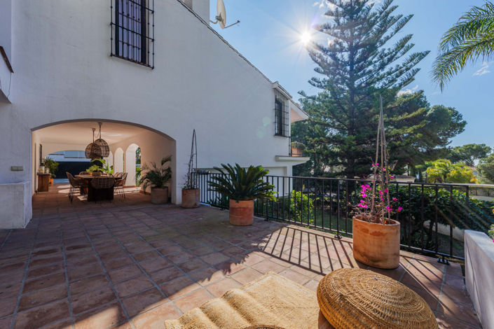 Image No.15-4 Bed House for sale