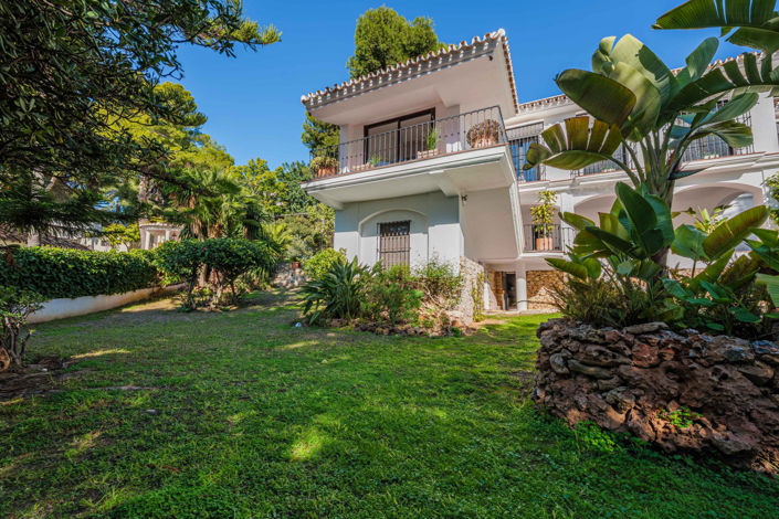 Image No.17-4 Bed House for sale