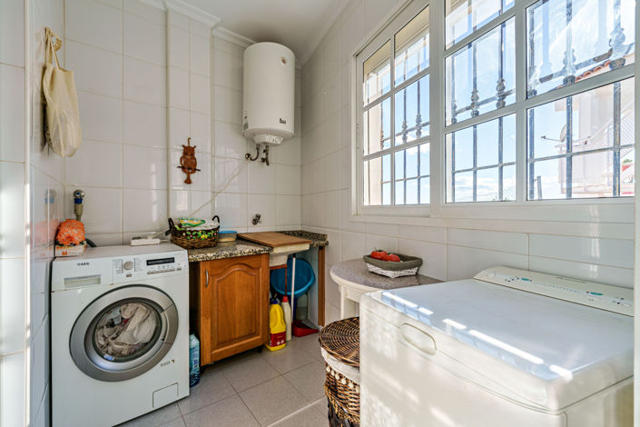 Image No.13-3 Bed House for sale