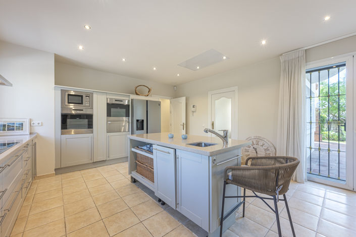 Image No.8-5 Bed Villa for sale