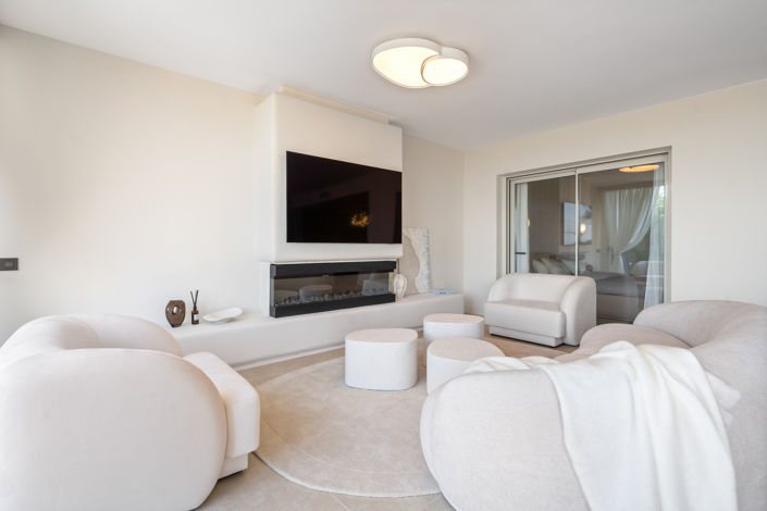 Image No.20-3 Bed Property for sale