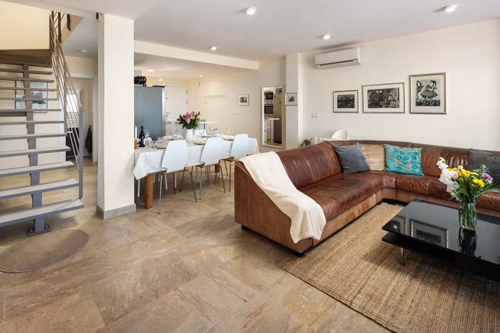 Image No.10-4 Bed Townhouse for sale