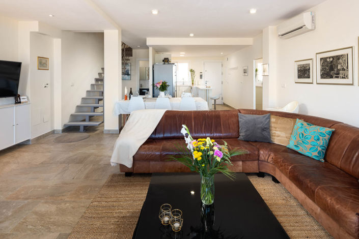 Image No.11-4 Bed Townhouse for sale