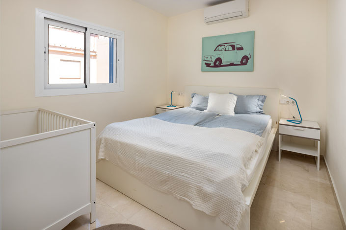 Image No.28-4 Bed Townhouse for sale