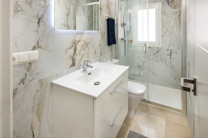 Image No.29-4 Bed Townhouse for sale