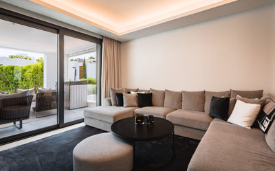 b98le8d7m9k3degpefzhs0lif8u4xzvzhwxtmggyekxx9