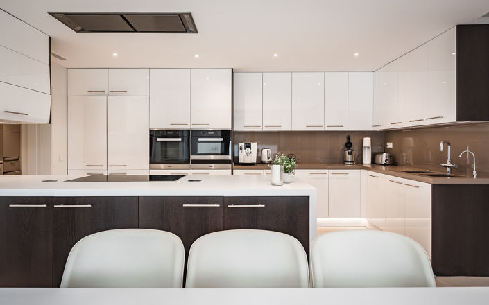 Image No.10-8 Bed Villa for sale