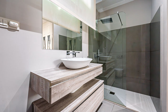 Image No.17-8 Bed Villa for sale