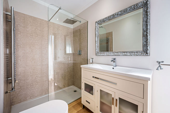 Image No.19-8 Bed Villa for sale