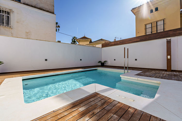 Image No.36-8 Bed Villa for sale