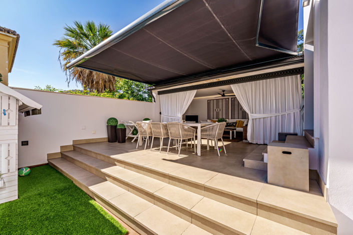 Image No.37-8 Bed Villa for sale